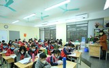 Hà Nội: Học sinh được đo nhiệt độ, sát khuẩn tay trước khi vào lớp học